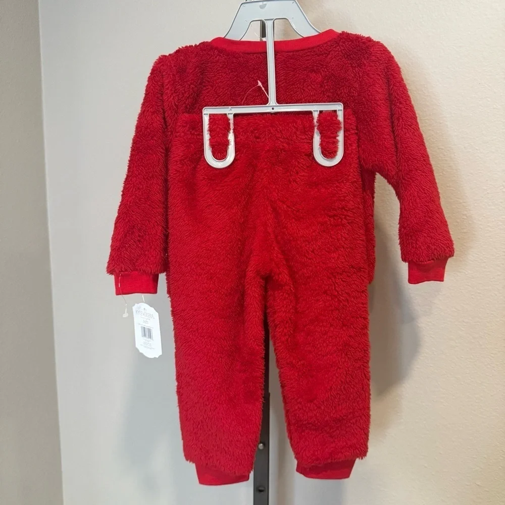 NWT Kyle & Deena soft plush Santa two piece outfit with hat size 24 months